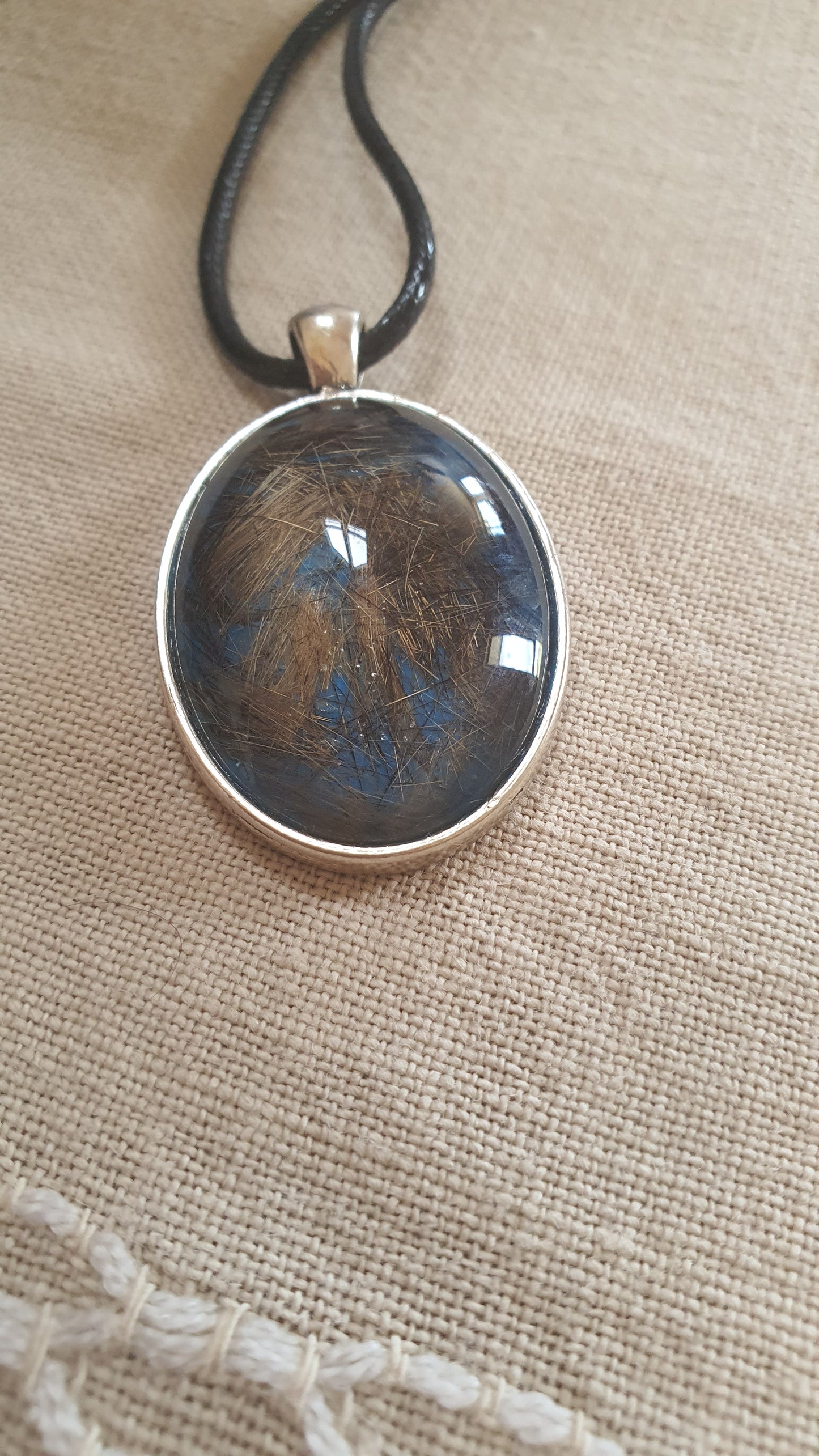 Oval Everlasting Pendant