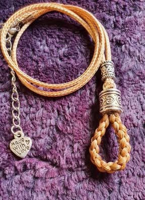 BRAIDED LOOP PENDANT brown
