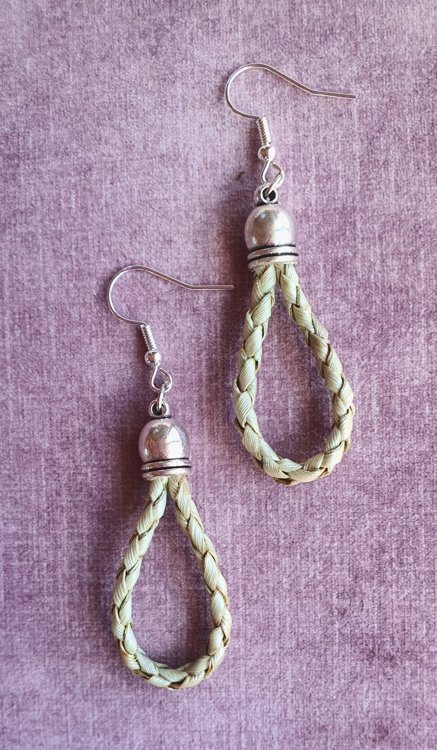 Teardrop Harakeke Earrings